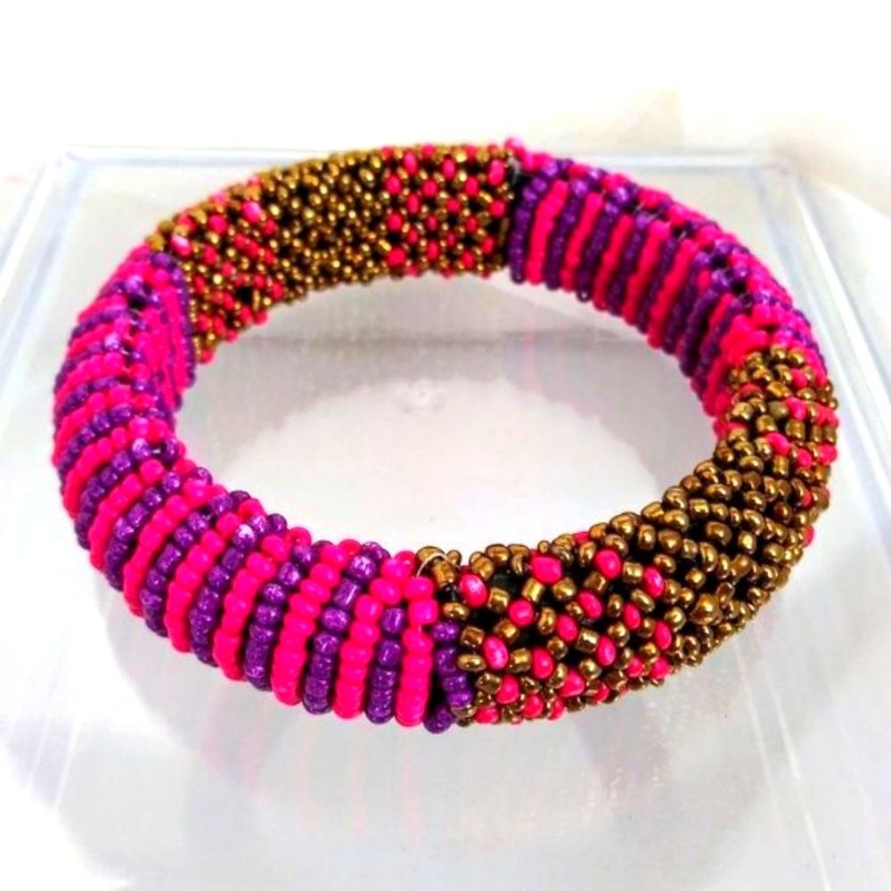 Vintage Pink and Gold Beaded Bracelet